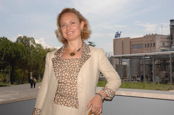 Camilla Borghese, the princess in white coat in charge of pharmaceutical Ibi Camilla Borghese, the princess in white coat in charge of pharmaceutical Ibi